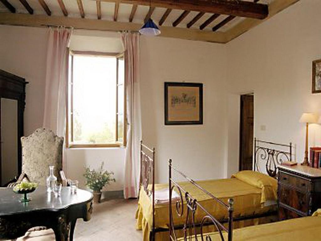 Castello Di Grotti Guest House Corsano  Ngoại thất bức ảnh