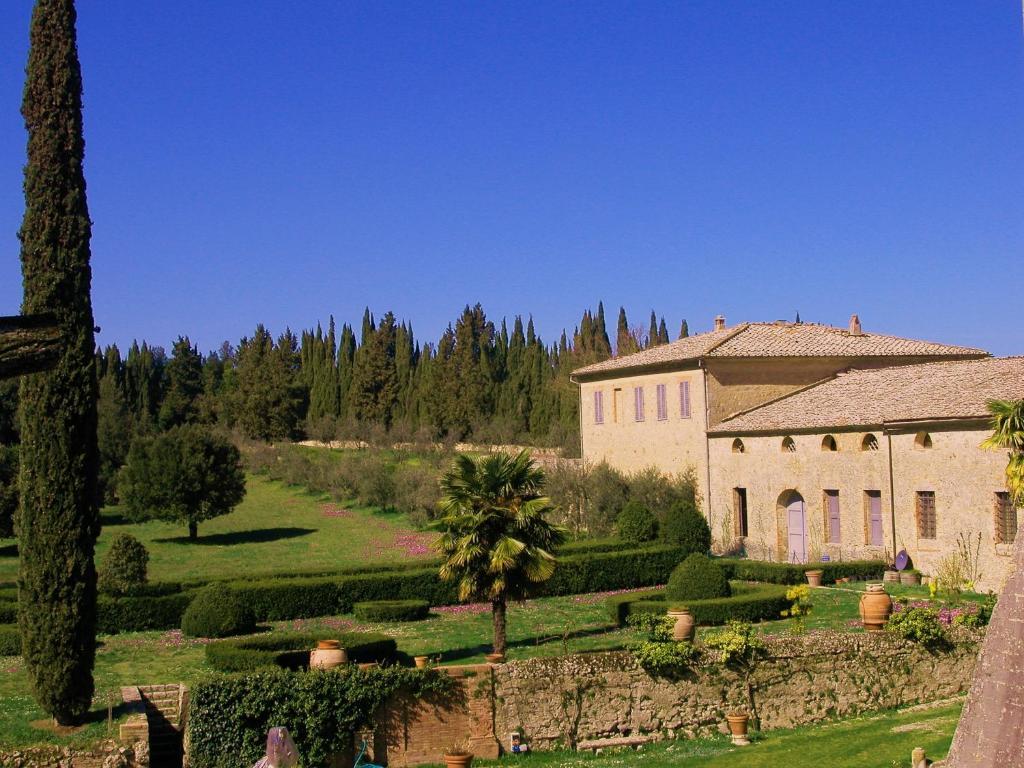 Castello Di Grotti Guest House Corsano  Ngoại thất bức ảnh