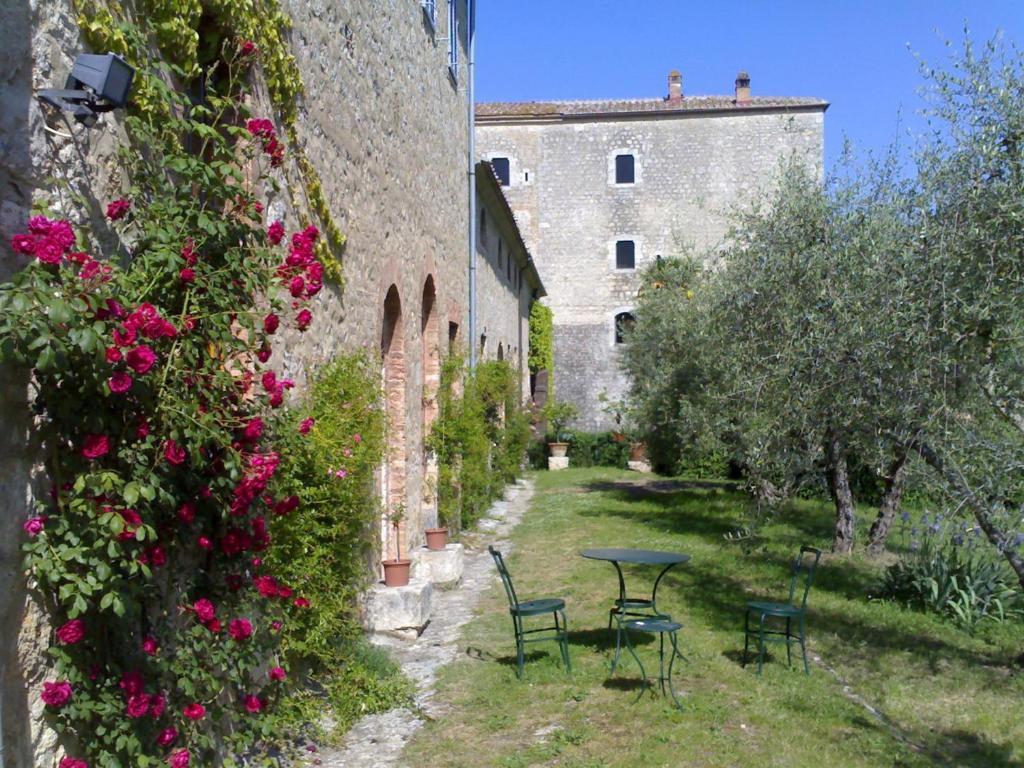 Castello Di Grotti Guest House Corsano  Phòng bức ảnh