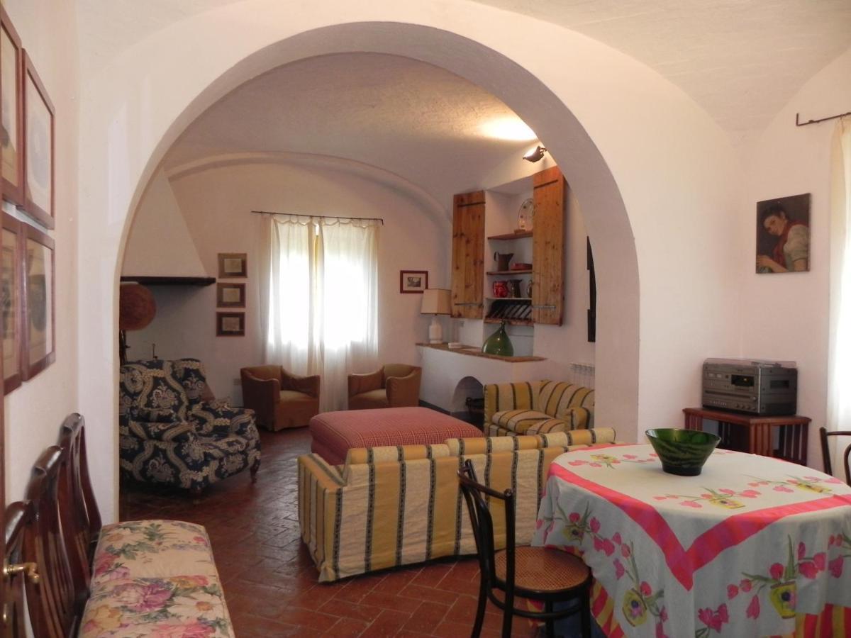 Castello Di Grotti Guest House Corsano  Phòng bức ảnh